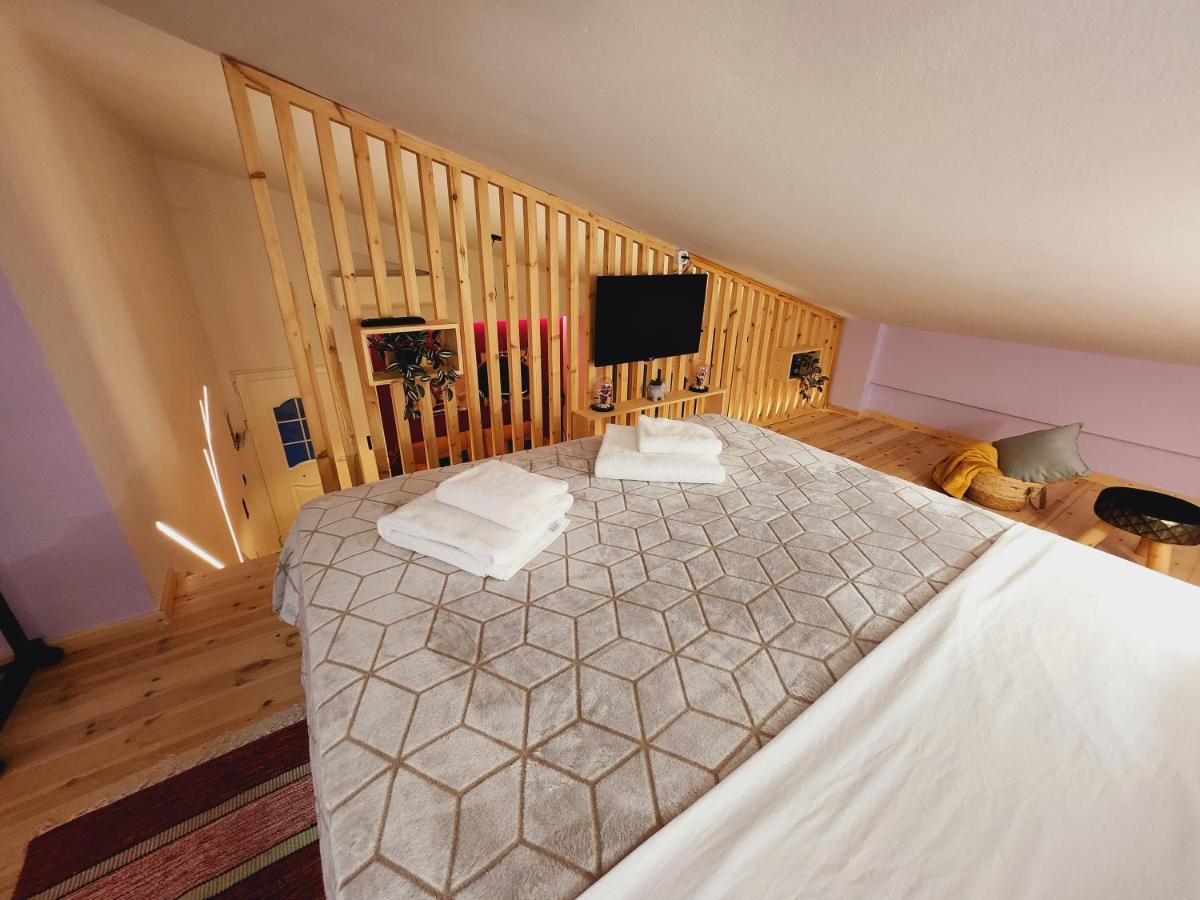 Luxury Loft Yiota Apartment *