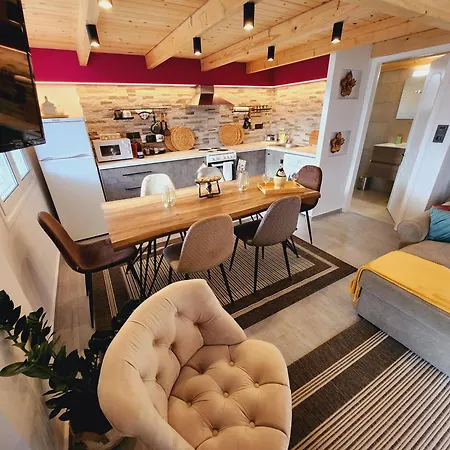 Luxury Loft Apartment Yiota Patras Exterior photo