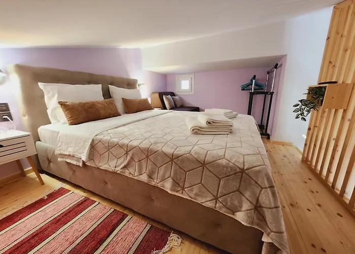 Luxury Loft Apartment Yiota