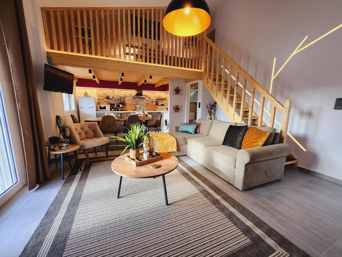 Luxury Loft Yiota Apartment Patras